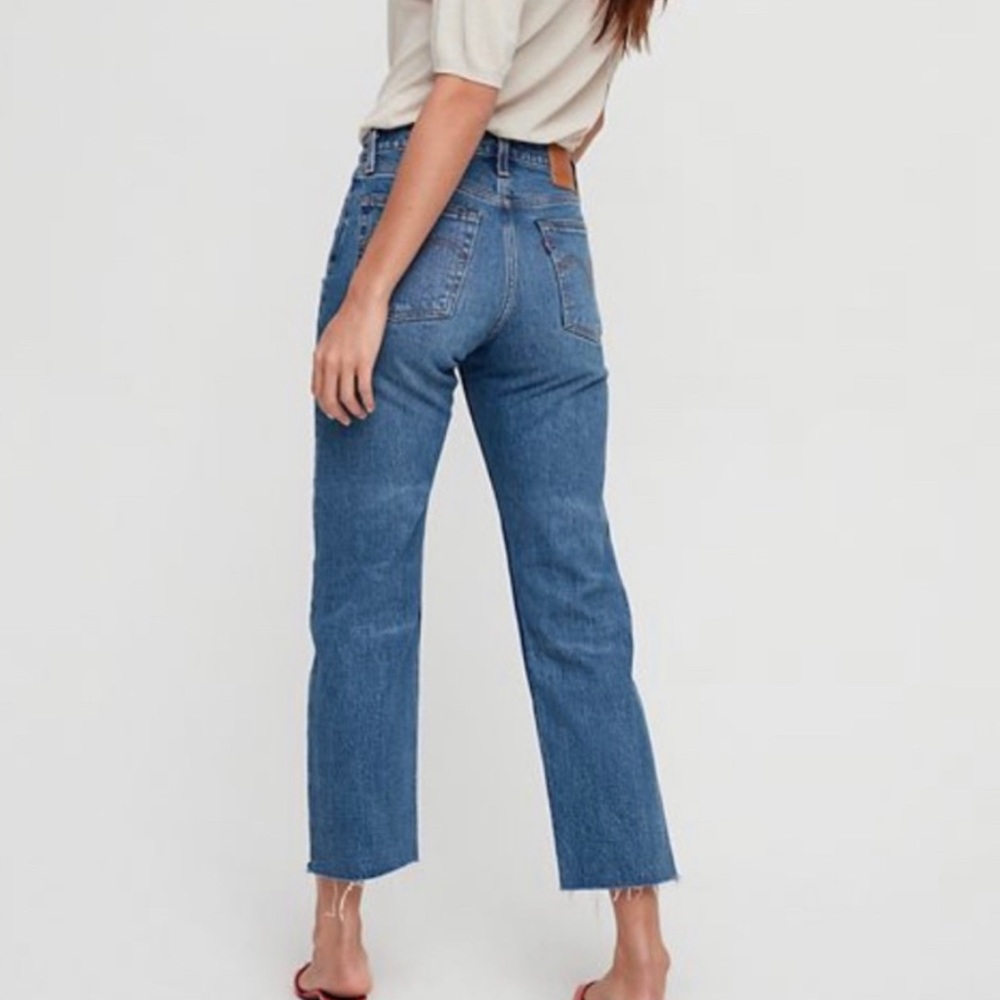 501 Levi’s cropped jeans Size27 (L 24”)